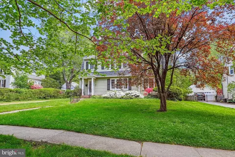 Exterior - 6211 Pinehurst Rd, Baltimore, MD 21212 photo 5 of 9