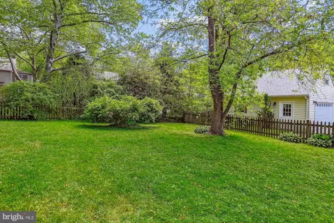Exterior - 6211 Pinehurst Rd, Baltimore, MD 21212 photo 6 of 9