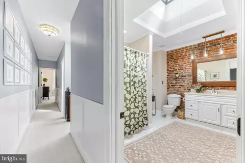 Entry Way - 3306 Beech Ave, Baltimore, MD 21211 photo 6 of 6