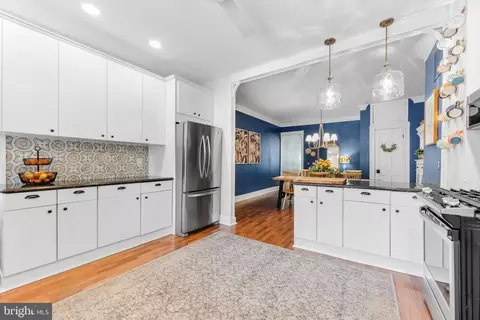 Entry Way - 3306 Beech Ave, Baltimore, MD 21211 photo 4 of 6