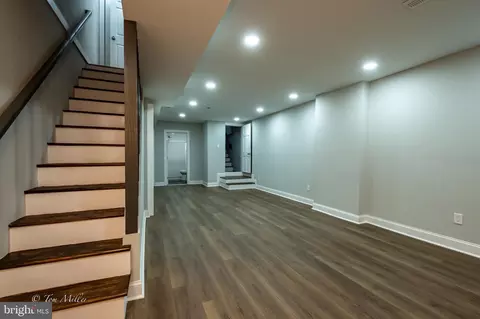 Entry Way - 3537 Elmley Ave, Baltimore, MD 21213 photo 6 of 7