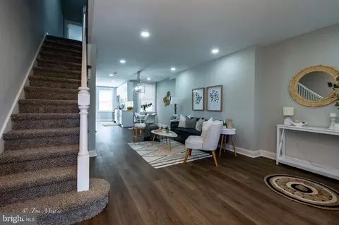 Entry Way - 3537 Elmley Ave, Baltimore, MD 21213 photo 1 of 7