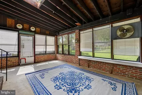 Exterior - 4415 Raspe Ave, Baltimore, MD 21206 photo 2 of 3