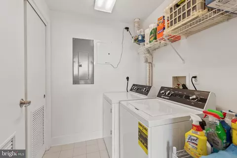 Other - 2772 Lighthouse Pt E #404, Baltimore, MD 21224 photo 9 of 11