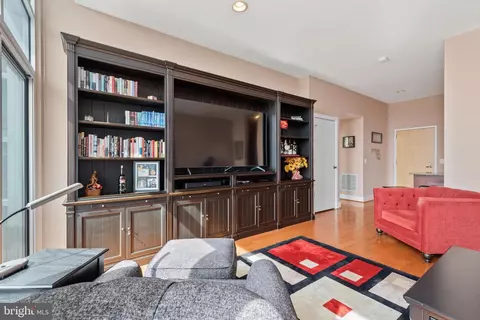 Other - 2772 Lighthouse Pt E #404, Baltimore, MD 21224 photo 5 of 11