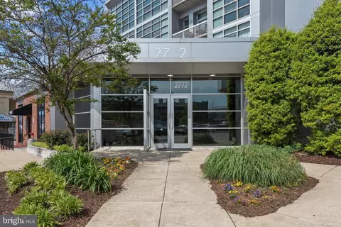 2772 Lighthouse Pt E #404, Baltimore, MD 21224