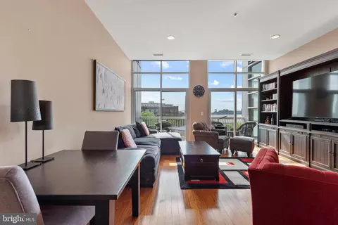 Other - 2772 Lighthouse Pt E #404, Baltimore, MD 21224 photo 2 of 11