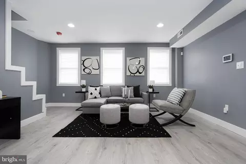 212 Mount Holly St, Baltimore, MD 21229