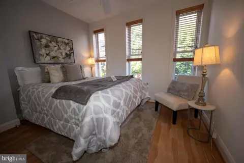 Bedroom - 1229 Riverside Ave, Baltimore, MD 21230 photo 3 of 5