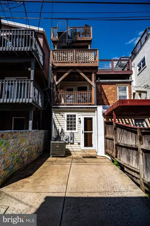 Exterior - 1229 Riverside Ave, Baltimore, MD 21230 photo 7 of 11
