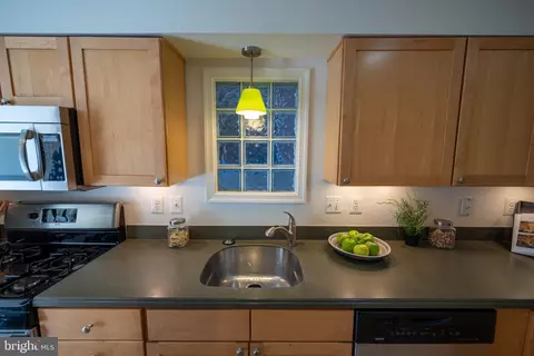 Kitchen - 1229 Riverside Ave, Baltimore, MD 21230 photo 5 of 5