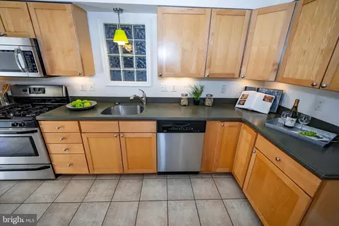 Kitchen - 1229 Riverside Ave, Baltimore, MD 21230 photo 2 of 5