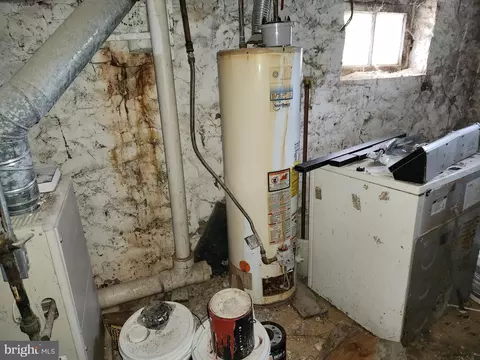Other - 2 N Ashburton St, Baltimore, MD 21223 photo 2 of 3