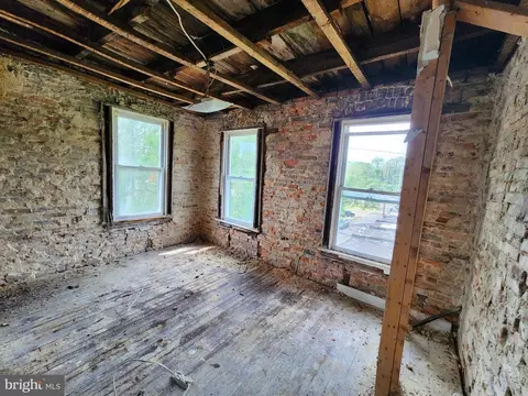 Bedroom - 2 N Ashburton St, Baltimore, MD 21223 photo 1 of 1
