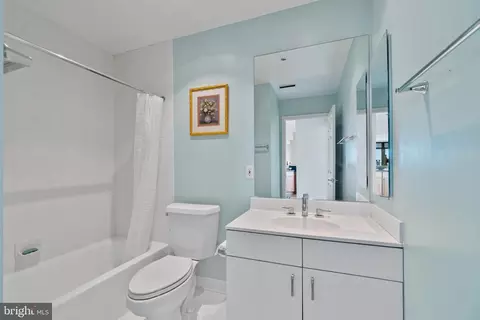 Bath - 100 Harborview Dr #802, Baltimore, MD 21230 photo 5 of 5