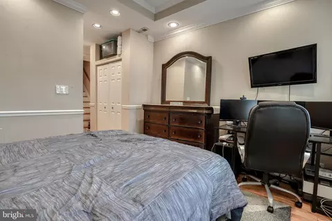 Bedroom - 724 S Luzerne Ave, Baltimore, MD 21224 photo 2 of 4