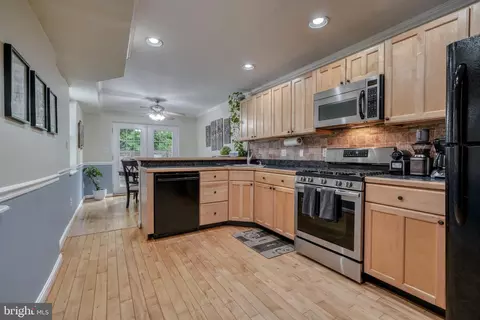 Kitchen - 724 S Luzerne Ave, Baltimore, MD 21224 photo 1 of 1