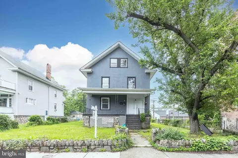 2300 Tioga Pkwy, Baltimore, MD 21215