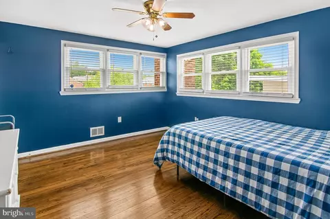 Bedroom - 413 S Wickham Rd, Baltimore, MD 21229 photo 4 of 4