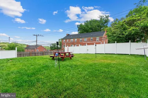 Exterior - 413 S Wickham Rd, Baltimore, MD 21229 photo 5 of 6
