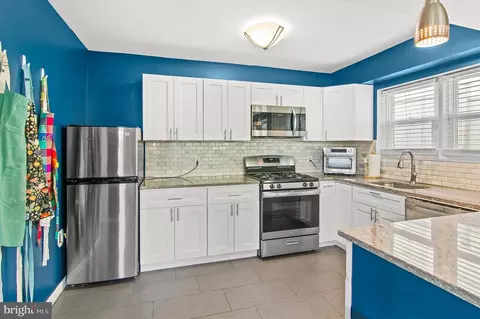 Kitchen - 413 S Wickham Rd, Baltimore, MD 21229 photo 2 of 4