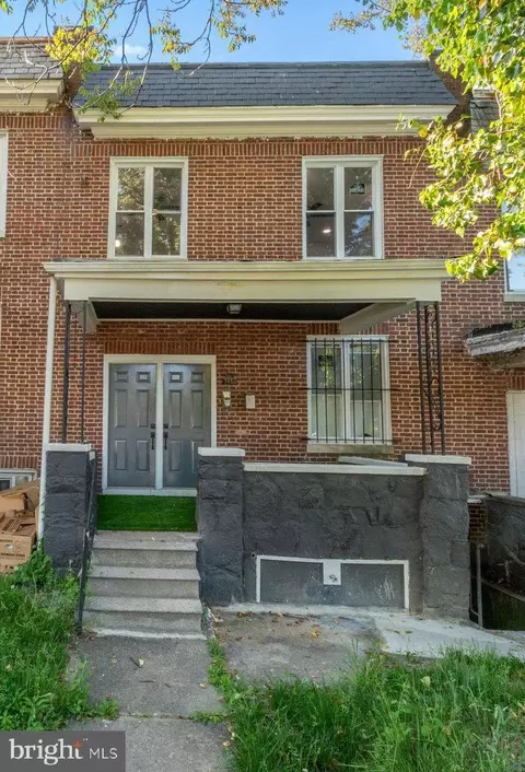 2462 Keyworth Ave, Baltimore, MD 21215