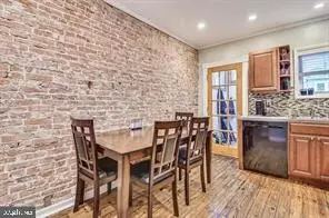 130 E Clement St, Baltimore, MD 21230 photo 3
