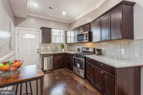 1730 E Oliver St, Baltimore, MD 21213