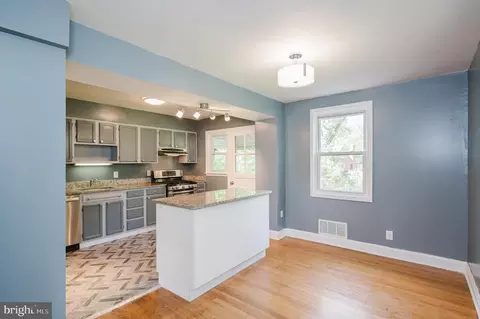 5713 Rockspring Rd, Baltimore, MD 21209 photo 8