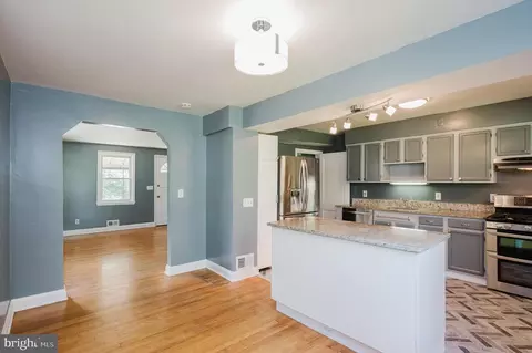 5713 Rockspring Rd, Baltimore, MD 21209 photo 10