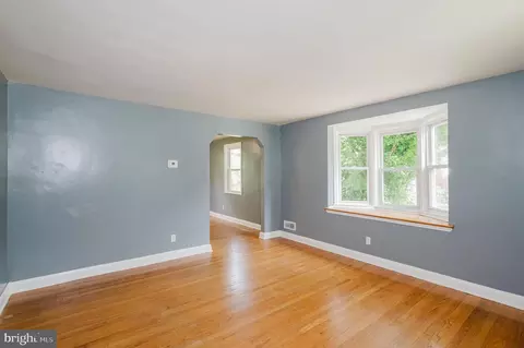5713 Rockspring Rd, Baltimore, MD 21209 photo 4