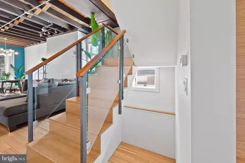 Entry Way - 1401 Belt St, Baltimore, MD 21230 photo 2 of 3