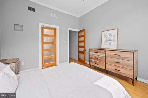 Bedroom - 1401 Belt St, Baltimore, MD 21230 photo 2 of 3