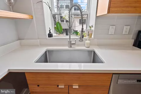 Kitchen - 1401 Belt St, Baltimore, MD 21230 photo 3 of 4