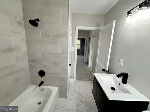 555 S Beechfield Ave, Baltimore, MD 21229 photo 9
