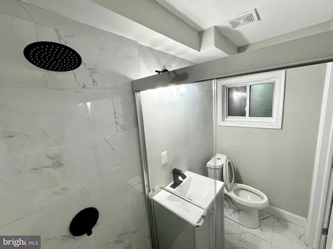 555 S Beechfield Ave, Baltimore, MD 21229 photo 19