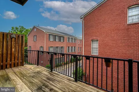 Exterior - 810 S Charles St, Baltimore, MD 21230 photo 5 of 5