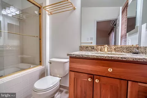 Bath - 810 S Charles St, Baltimore, MD 21230 photo 1 of 7