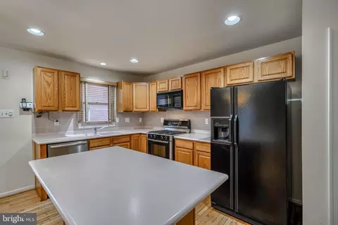 Kitchen - 810 S Charles St, Baltimore, MD 21230 photo 3 of 6