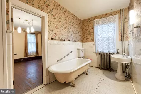 4826 Roland Ave, Baltimore, MD 21210 photo 28