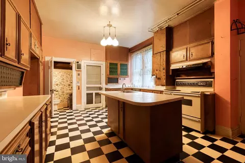 4826 Roland Ave, Baltimore, MD 21210 photo 14