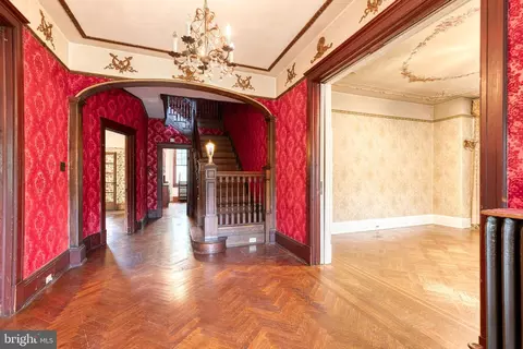 4826 Roland Ave, Baltimore, MD 21210 photo 4