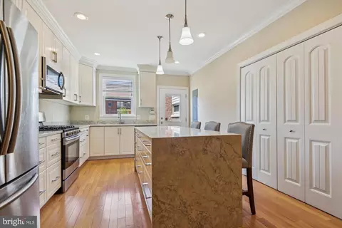 812 S Conkling St, Baltimore, MD 21224 photo 13