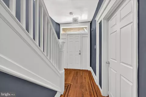 Entry Way - 3103 Mareco Ave, Baltimore, MD 21213 photo 2 of 6