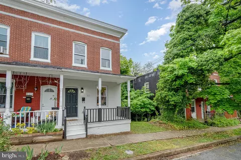 Exterior - 519 Collins Ave, Baltimore, MD 21229 photo 4 of 6