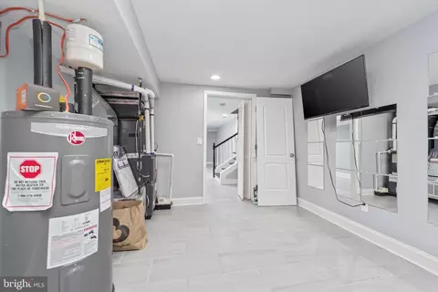 516 W 27th St, Baltimore, MD 21211 photo 15