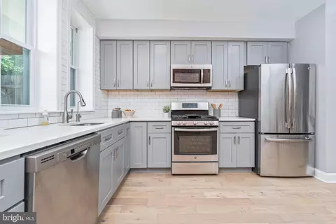 516 W 27th St, Baltimore, MD 21211 photo 11