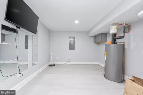 516 W 27th St, Baltimore, MD 21211 photo 14