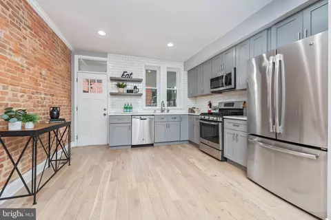 516 W 27th St, Baltimore, MD 21211 photo 10