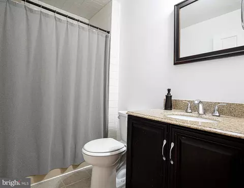 Bath - 445 E Gittings St, Baltimore, MD 21230 photo 2 of 2